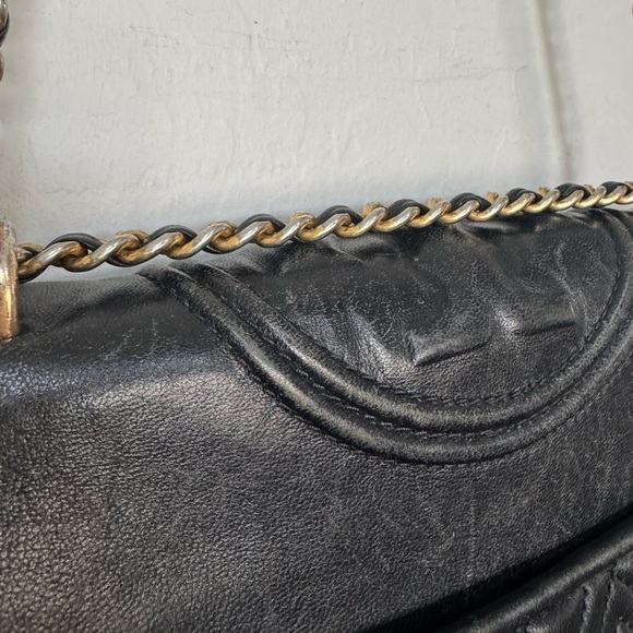 Tory Burch Fleming Convertible Shoulder Bag - Picture 11 of 16